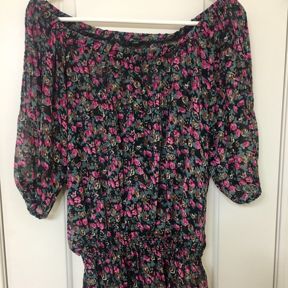 Off shoulder floral top with scrunch waist
